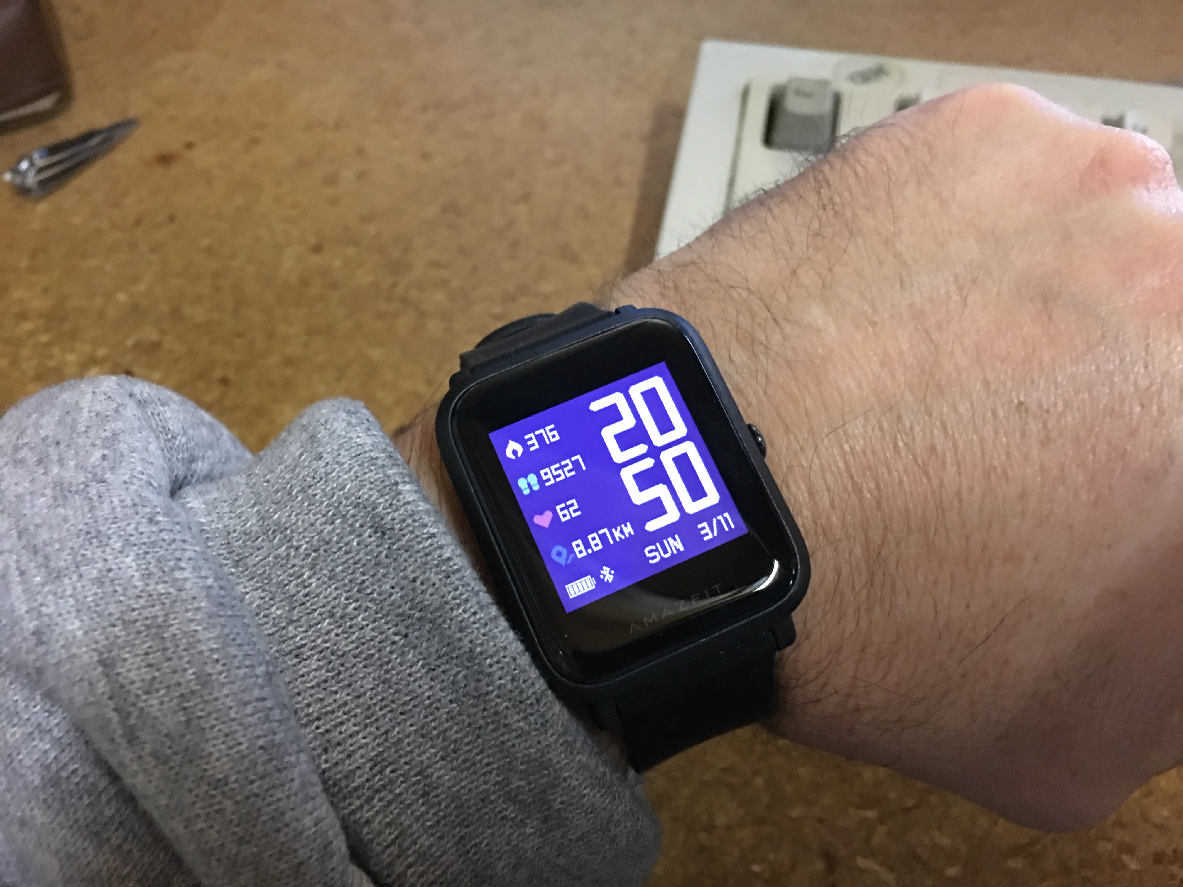 Here’s a cheap fitness watch with notifications